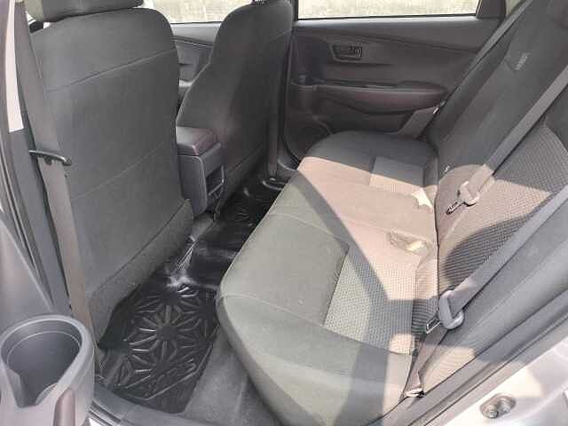 Toyota Yaris 1.2 Sport