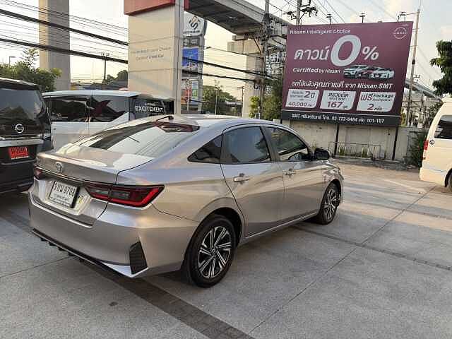 Toyota Yaris 1.2 Sport