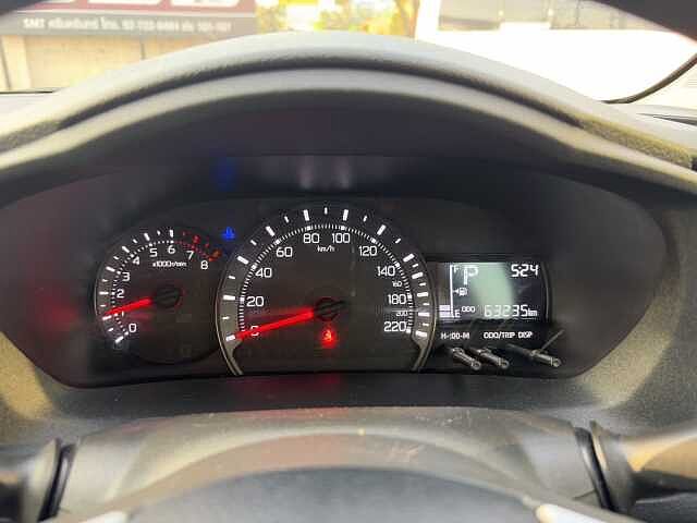 Toyota Yaris 1.2 Sport